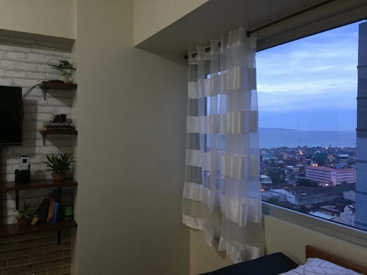 Joaquim Vacation Homes Davao City Esterno foto